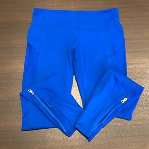 Lululemon leggings - zipper detailing along bottom